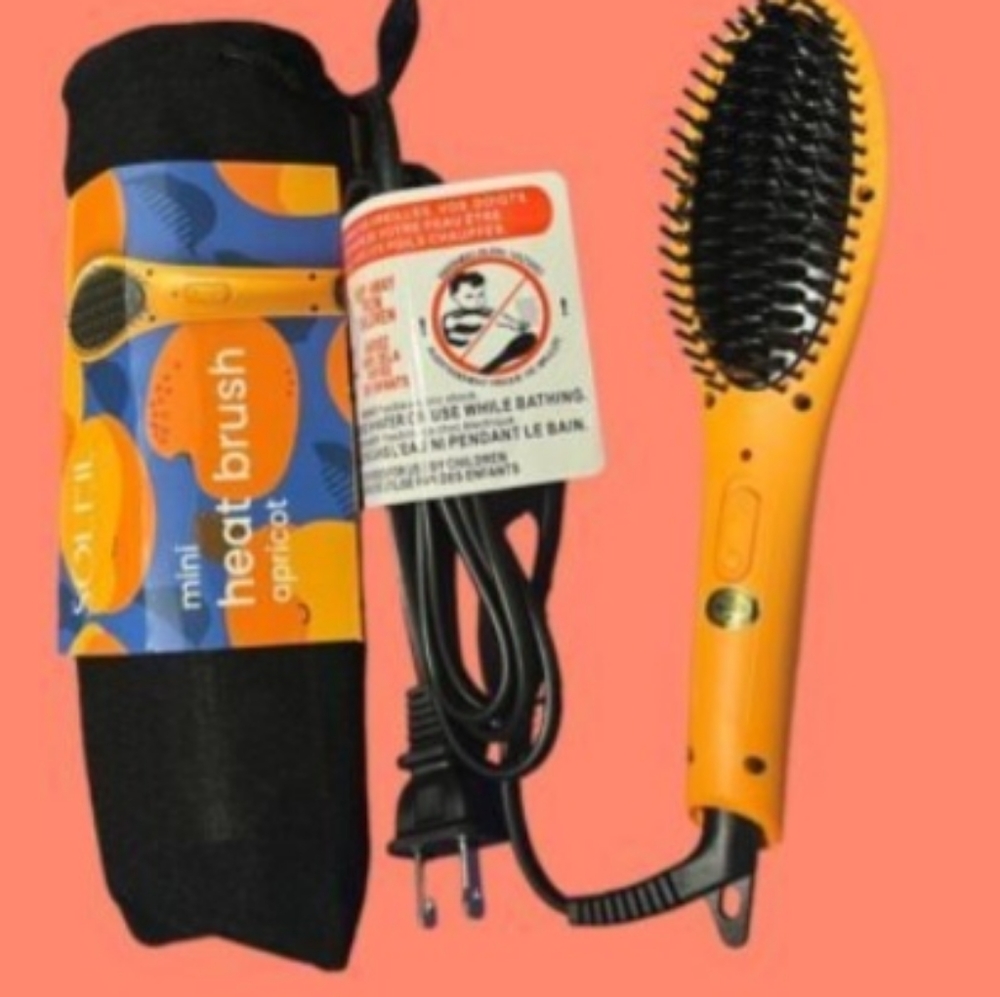 SOLEIL HAIR TOOLS Mini Heat Brush Apricot New In Bag..... Reg $165